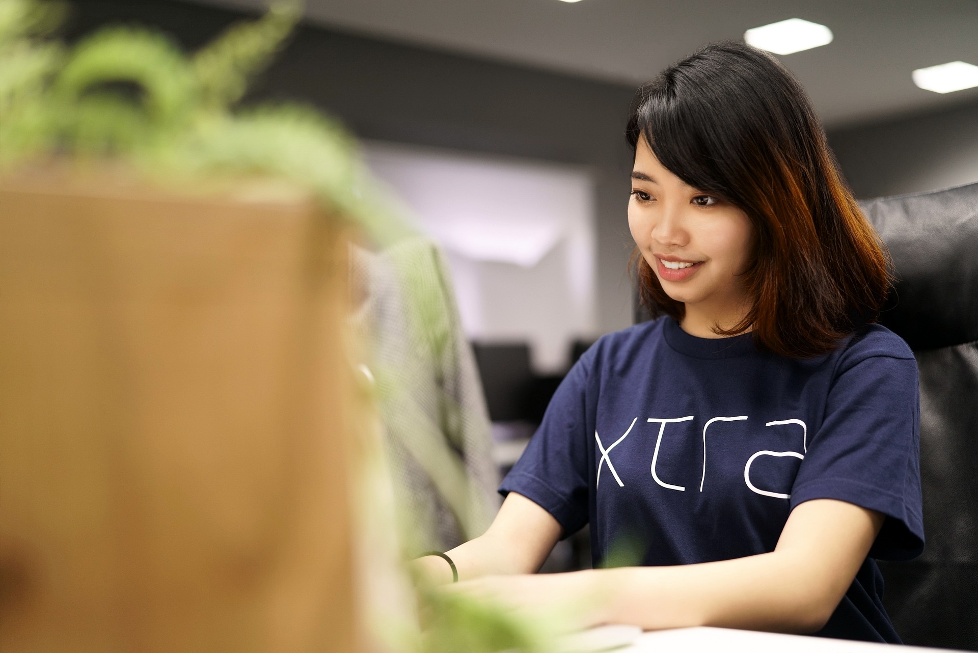 asian-office-employee-controlunion asian-office-employee-controlunion